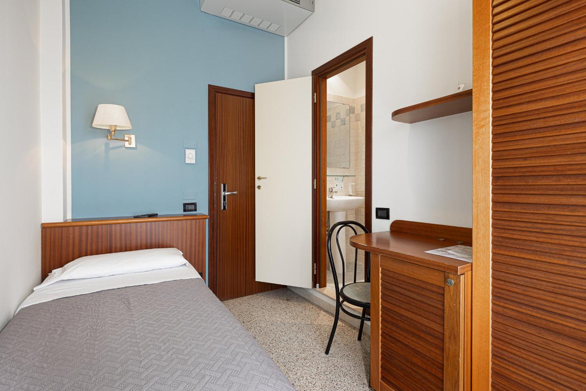 Hotel Avana Fronte Mare Riccione Exterior foto