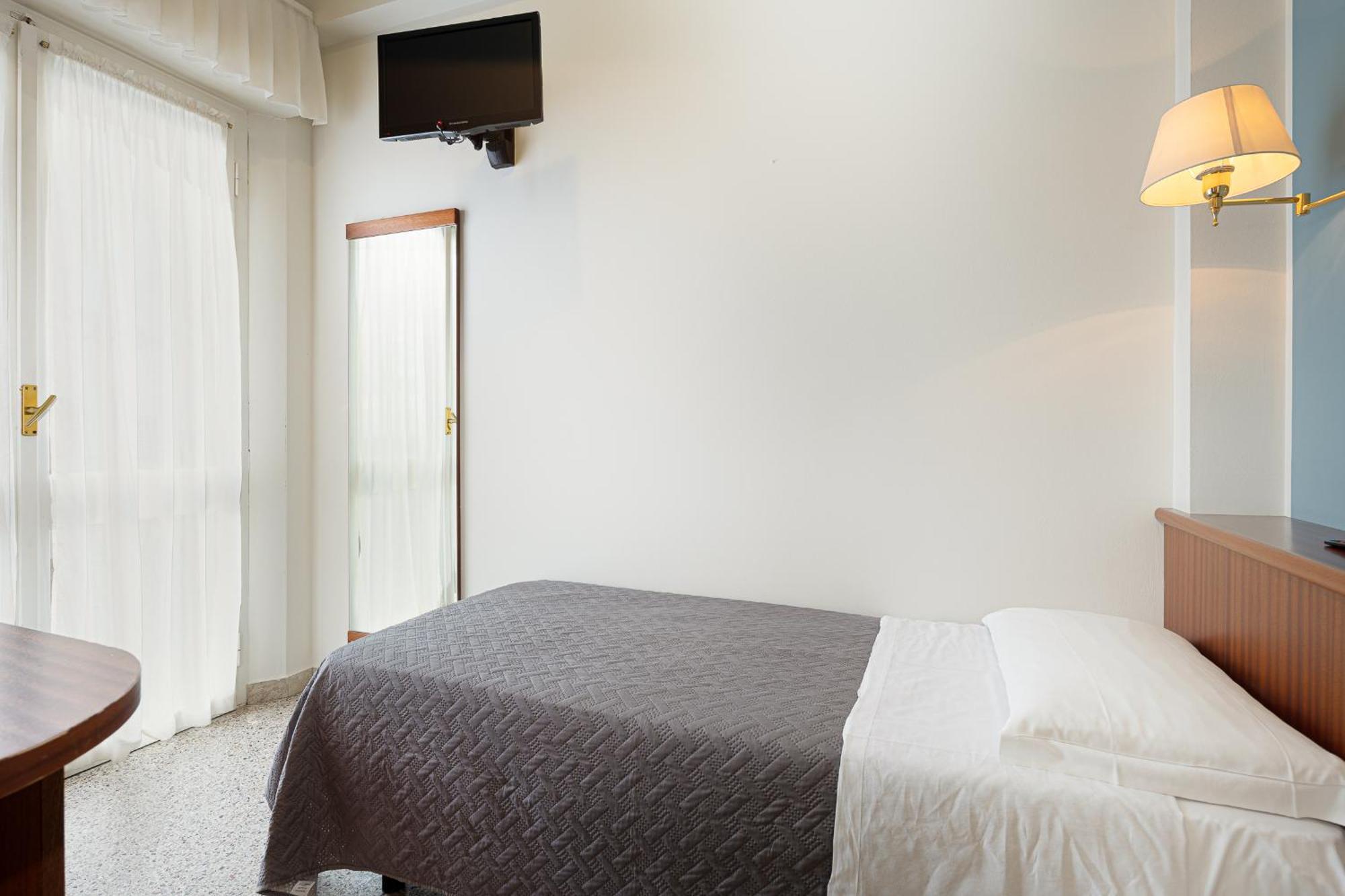 Hotel Avana Fronte Mare Riccione Exterior foto