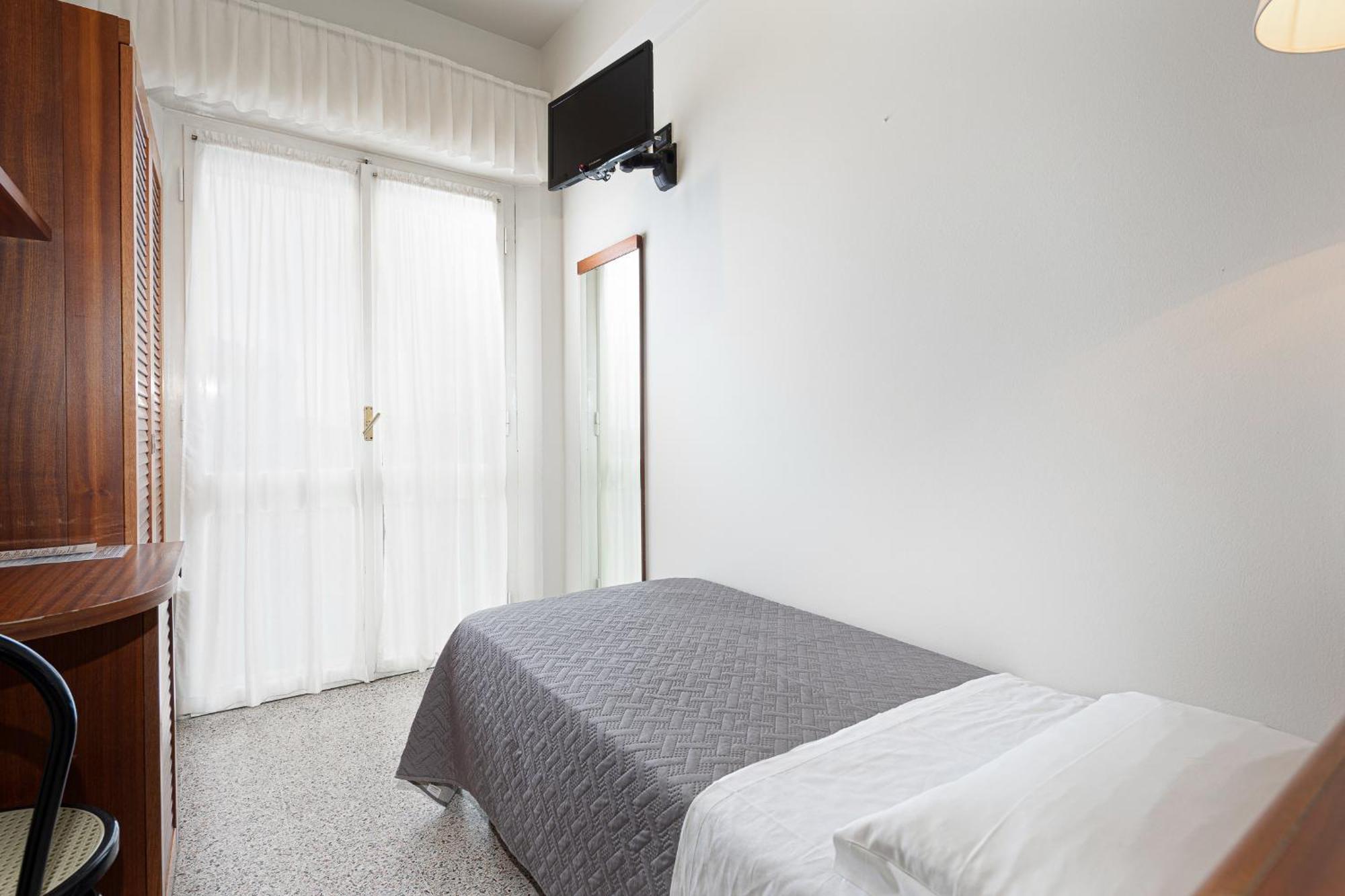 Hotel Avana Fronte Mare Riccione Exterior foto