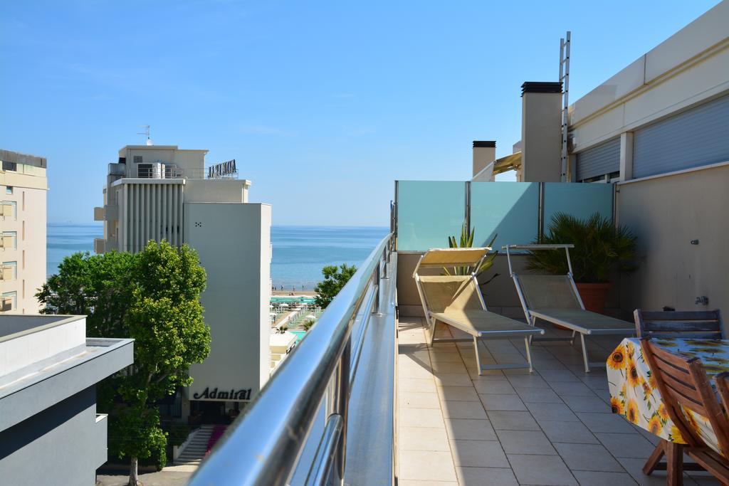 Hotel Avana Fronte Mare Riccione Exterior foto