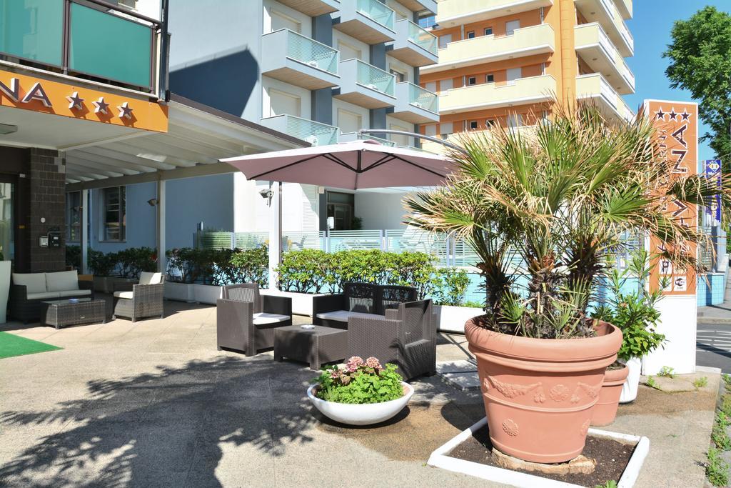 Hotel Avana Fronte Mare Riccione Exterior foto
