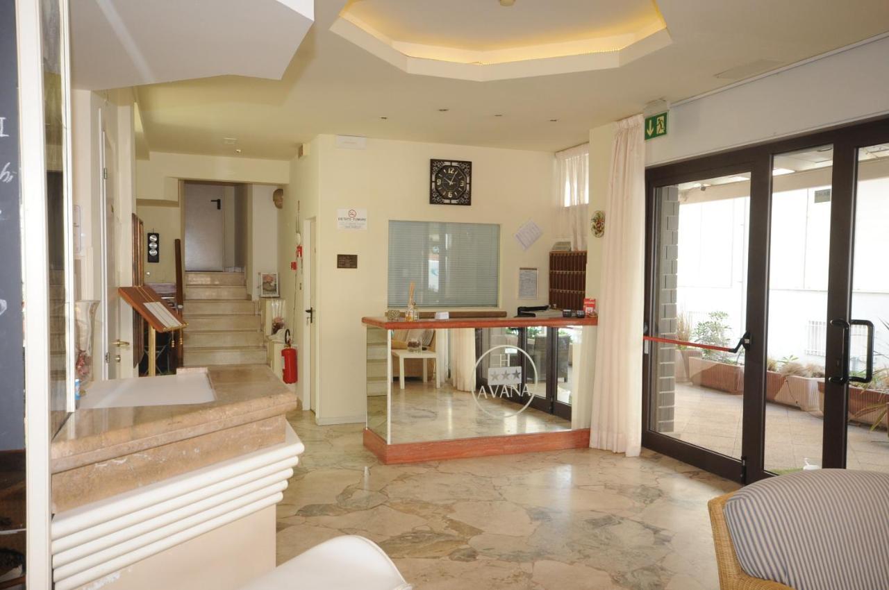 Hotel Avana Fronte Mare Riccione Exterior foto